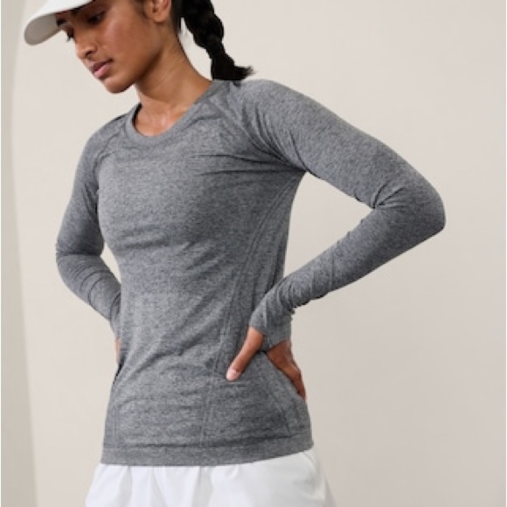 Athleta Momentum Fitted  Ombré Long Sleeve Top